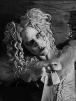 Halloween tento rok prišiel skôr vďaka Lady Gage. Videoklip k jej novej skladbe režíroval legendárny Tim Burton