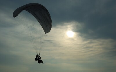 Hamás při říjnovém útoku na Izrael použil české paraglidy