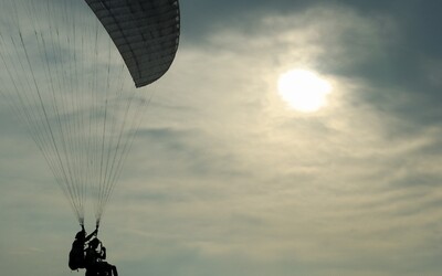 Hamás při říjnovém útoku na Izrael použil české paraglidy