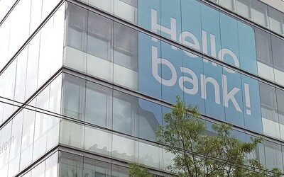 Hello bank! se stahuje z Česka, přestává otevírat účty. Zálusk má na ni největší hráč na trhu