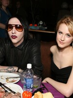 Herečka z Westworldu obvinila Marilyna Mansona z týrání, manipulace a sexuálního zneužívání