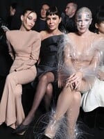 Hlavné mesto Francúzska ožilo módou. Toto je prehľad celebrít, ktoré nemohli chýbať na Paris Fashion Week 2025