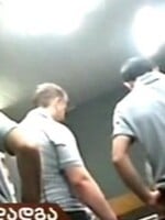 Hororové väzenie Gldani: Väzňov znásilňovali metlami, lámali im kosti a topili ich, dozorcovia nepoznali zľutovanie
