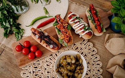 Hot dog nebo tacos na gril: 5 receptů, které si zamiluješ, i když nejsi vegetarián
