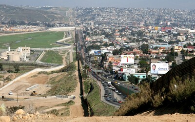 Hranice mezi USA a Mexikem je nejsmrtelnější pozemní migrační trasou na světě