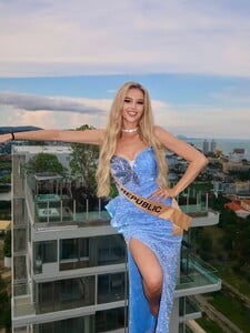 Hrozivý útok na víťazku Love Islandu: Majku mala napadnúť suseda priamo v bytovke