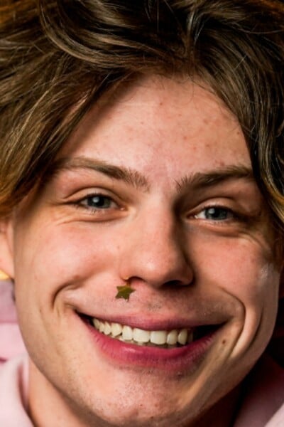 IAM Oskar: „Mám talent na hospodský spory. Zpívám o románkách s holkama“