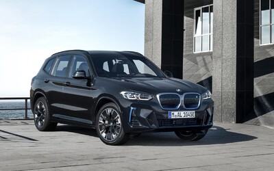 Iba rok po uvedení vstupuje elektrické BMW iX3 na trh v modernizovanej podobe