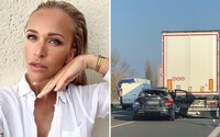 Influencerka Slováková prehovorila prvýkrát po nehode: Dôvodom nebolo používanie mobilu za volantom