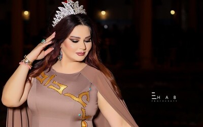 Iracká herečka žaluje týždenník The Economist za použitie svojej fotky k článku o „tučných Arabkách“