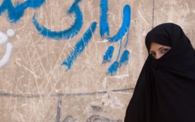 Írán bude hlídat pohyby žen bez hidžábu pomocí kamer na ulici. Bez něj jim hrozí pokuta nebo zatčení