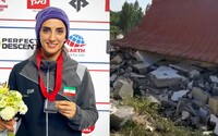 Iránskej lezkyni Elnaz Rekabiovej zbúrali dom po tom, čo súťažila bez pokrývky hlavy