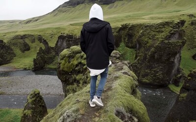 Island musel kvôli klipu Justina Biebera uzavrieť nádherný kaňon. Denne sa doňho hrnuli tisícky fanúšikov