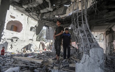 Izrael zaútočil v pohraničnom meste Rafah. Hlásia najmenej 16 obetí