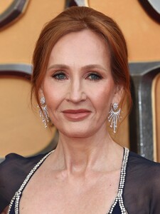 J. K. Rowling se opřela do hvězd z Harryho Pottera kvůli jejich podpoře trans osob