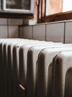 Jak se doma zahřát a šetřit peníze? Vyzkoušeli jsme to a sepsali tipy