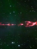 Jak vypadal vznik Slunce? Webbův teleskop pořídil fascinující snímky rodící se hvězdy