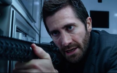 Jake Gyllenhaal vykrádá banku v explozivním traileru na skvěle vypadající akční film Ambulance od Michaela Baye