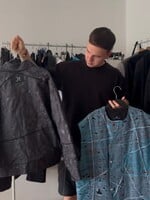 Jakub Matiašovič o práci módneho dizajnéra: Niekedy šijem do druhej v noci. S kabelkami mi pomáha 3D tlačiareň