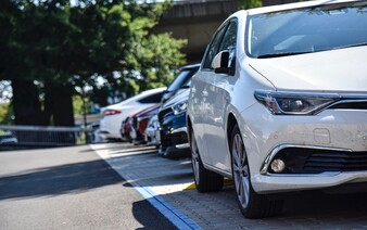 Japonská automobilka sa topí vo finančných problémoch. Pokiaľ nezískajú pomoc, tak do roka skrachujú