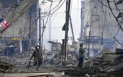 Japonsko zasáhlo přes 150 zemětřesení. Počet obětí roste, země se stále chvěje