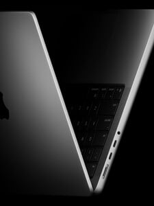 Jde o nejvýkonnější notebook, jaký kdy Apple vyrobil. Podívej se na nový MacBook Pro