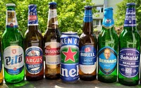 Je lepší „nejlepší české nealko pivo“ nebo pivo privátní značky z řetězce? Vyzkoušeli jsme všechna nealko piva v obchodech