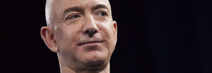 Jeff Bezos po návratu na Zemi poděkoval zákazníkům Amazonu. Celé jste to zaplatili, řekl
