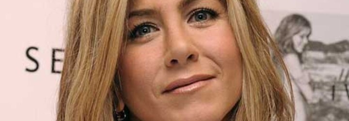 Jennifer Aniston zkritizovala senátora za komentář o bezdětných ženách a podpořila Kamalu Harris