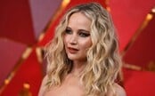 Jennifer Lawrence je těhotná. S manželem čekají druhé dítě