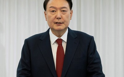 Jižní Korea se zmítá v chaosu. Odvolaný prezident Jun Sok-jol už třetí den odolává pokusům o zatčení