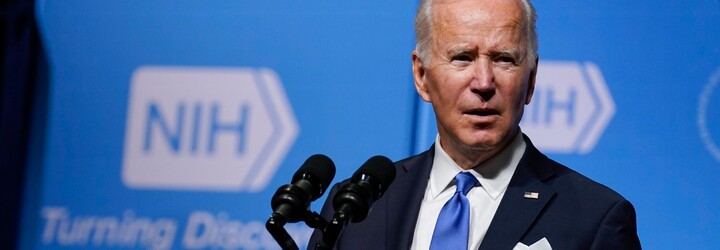 Joe Biden nazval Putina řezníkem. V Polsku navštívil ukrajinské uprchlíky