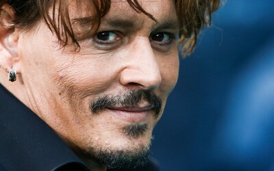 Johnny Depp údajne skolaboval v hoteli pred koncertom Hollywood Vampires v Budapešti. Koncert museli zrušiť