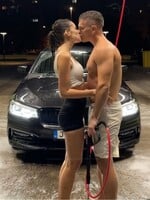 Jovinečko prvýkrát ukázal svoju novú frajerku. Zapojili sa do virálneho car wash trendu