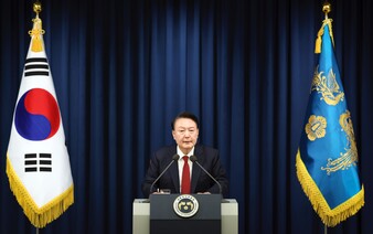 Juhokórejského prezidenta chcú odvolávať. Vyhlásil stanné právo, ktoré po pár hodinách zrušili