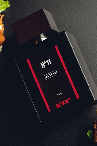 KFC prodává vlastní parfém, připomíná vůni grilování. Cena limitované edice tě překvapí
