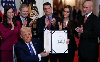 KOMENTÁŘ: Horší než Watergate? Jak Trump, Elon Musk a republikáni mění Ameriku v další Rusko
