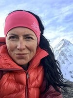 KOMENTÁŘ: I holky si chtějí plnit sny. Proč Kolouchová po smrti čelí nenávisti a otázkám, na které by se mužů nikdo neptal?