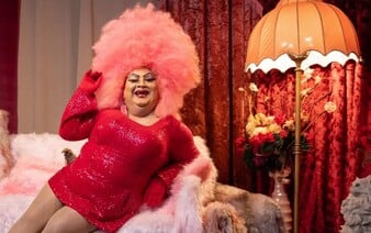 KOMENTÁŘ: Na ČT a drag queen Chi Chi se snesla vlna nenávisti. Drag tu přitom byl vždycky