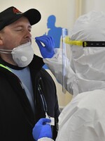 KORONAVIRUS: Pandemie v Česku nadále slábne, v pátek přibylo 8 963 nakažených