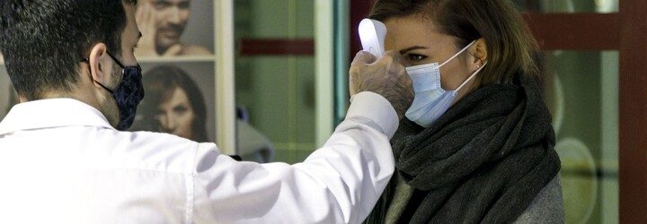 KORONAVIRUS: V Česku přibylo dohromady přes 55 tisíc nakažených, roste i počet hospitalizací