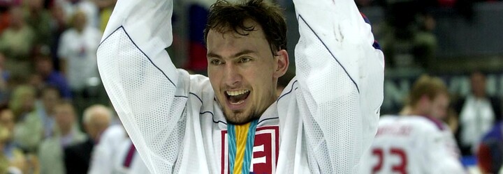 KVÍZ: Pamätáš si všetkých hokejistov, ktorí získali zlatú medailu na majstrovstvách sveta v roku 2002?   