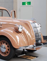 KVÍZ: Poznáš první auto z Česka nebo Mercedes od Fiatu? Uhodni světovou automobilku podle retro modelu
