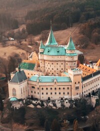 KVÍZ: Spoznáš slovenské hrady, zámky a pamiatky iba na základe indícií? 
