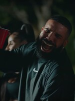 KVÍZ: Uhádneš názov Drakeovej skladby podľa záberu z videoklipu? 