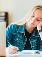 KVÍZ: Zvládl*a bys maturitu z angličtiny? Zkus, jestli získáš plný počet bodů