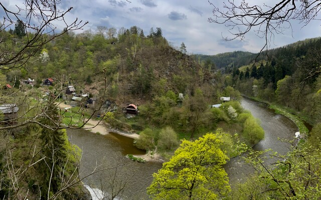 Kam na výlet: Posázaví je známé pro svou tradici českého chataření i romantické výhledy na meandry řeky