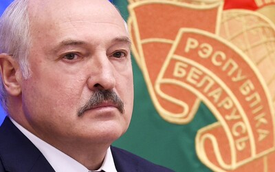 Kam zmizel diktátor Lukašenko a žije ještě vůbec? V Moskvě nedokázal ujít ani 300 metrů, od té doby ho nikdo na veřejnosti neviděl