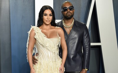 Kanye West a Kim Kardashian spolu po rozvode nekomunikujú, raper si zmenil čísla