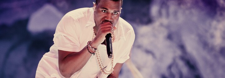 Kanye West se na premiéře alba Donda neubránil emocím, rapoval o ztrátě rodiny